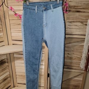 Chic Two-Tone Denim Jeans